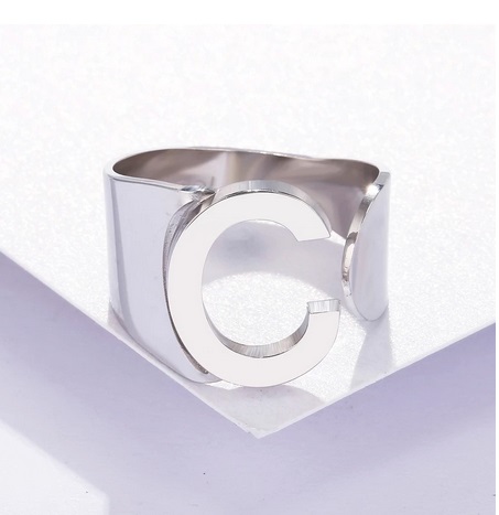 Bague Corsica « C »argentée 18€