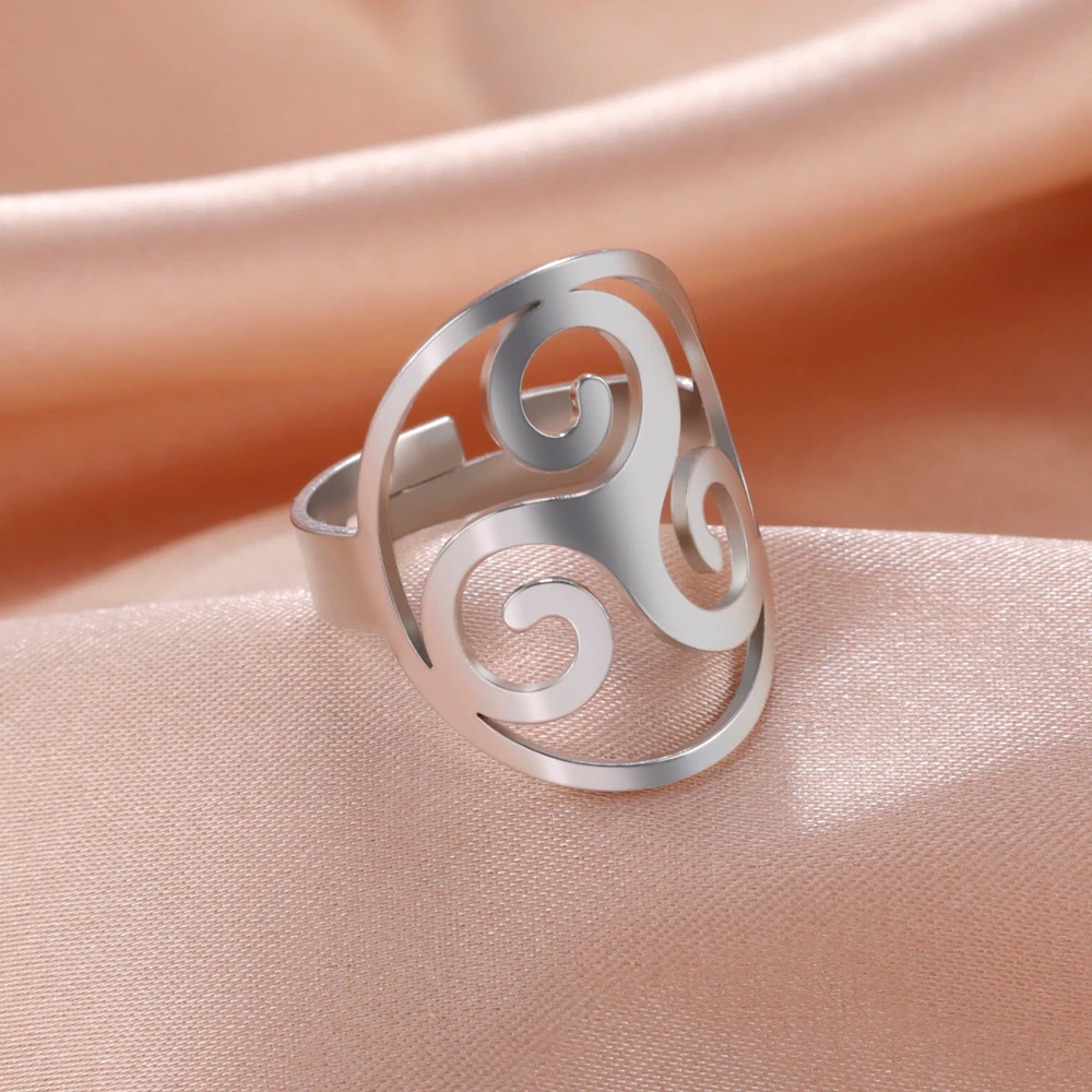 Bague Triskèle acier « Zaig » 16€